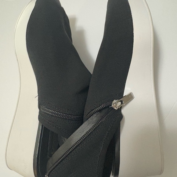 Donna Karan Riviera Cutout Platform Booties. Side Zip, Stretchy Fabric Upper. - Picture 11 of 14